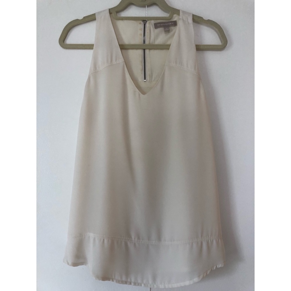 Banana Republic V Neck Top